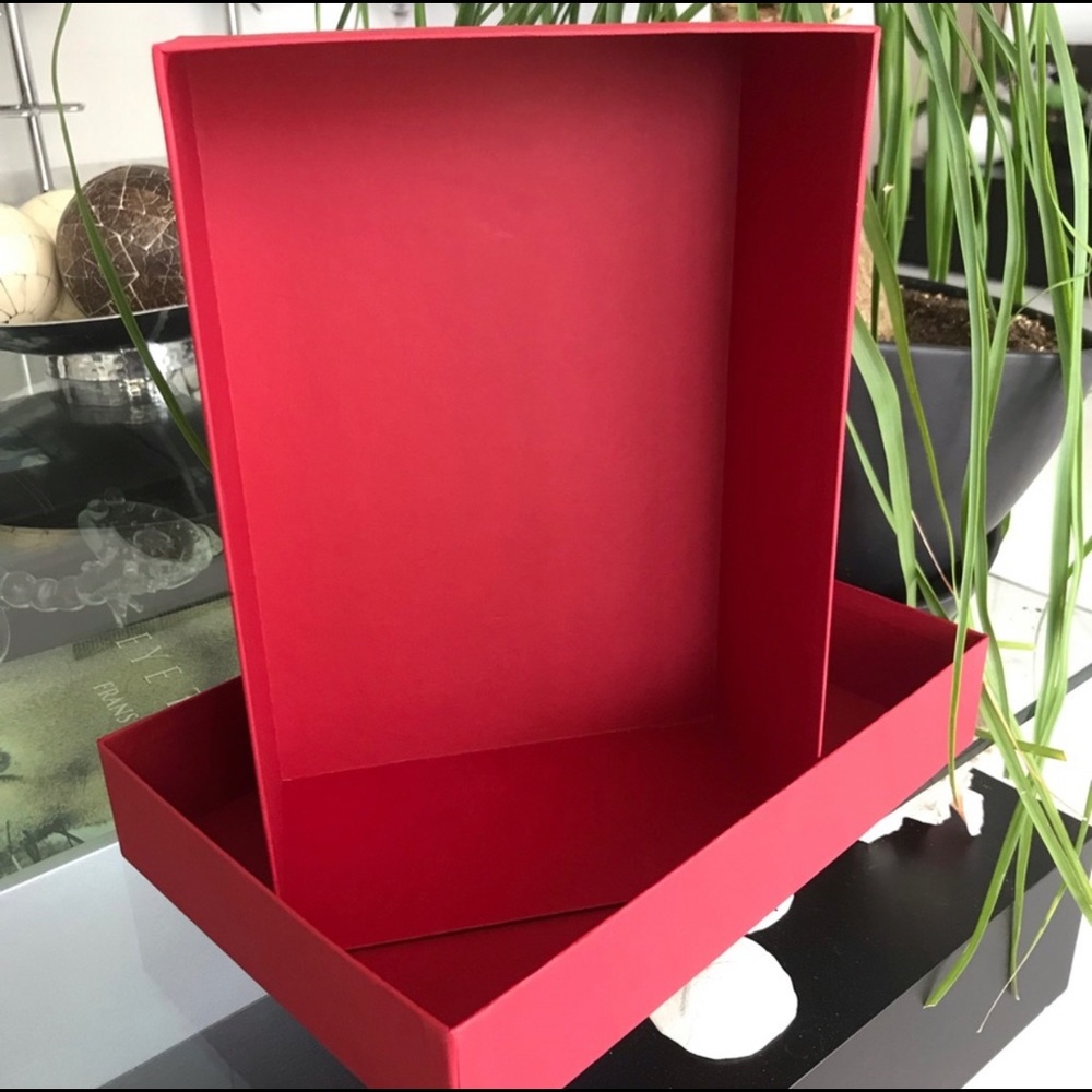 AUTH VALENTINO GARAVANI RED SHOE BOX - Picture 3 of 8